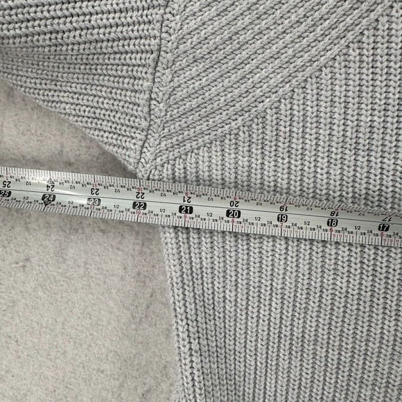 CAbi Sweater Womens MEDIUM V‎ Neck Pullover Cloud Gray Side Zip - Picture 11 of 12